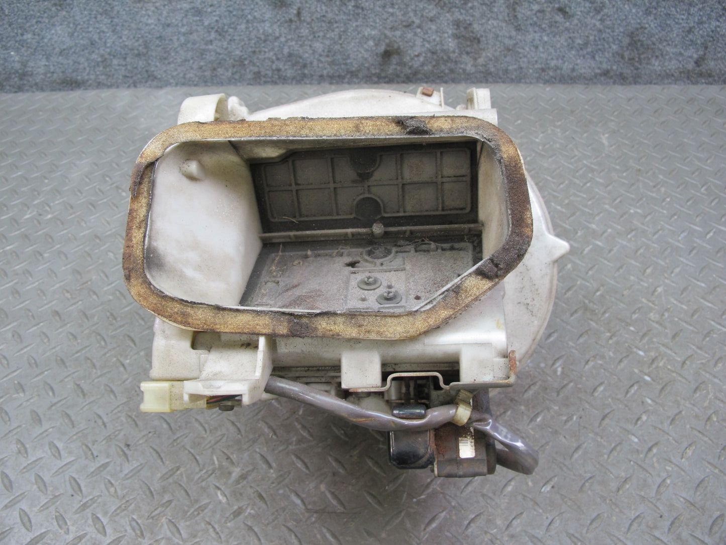 86-92 Toyota Supra MK3 Hvac Heater Blower Fan & Housing Assembly OEM