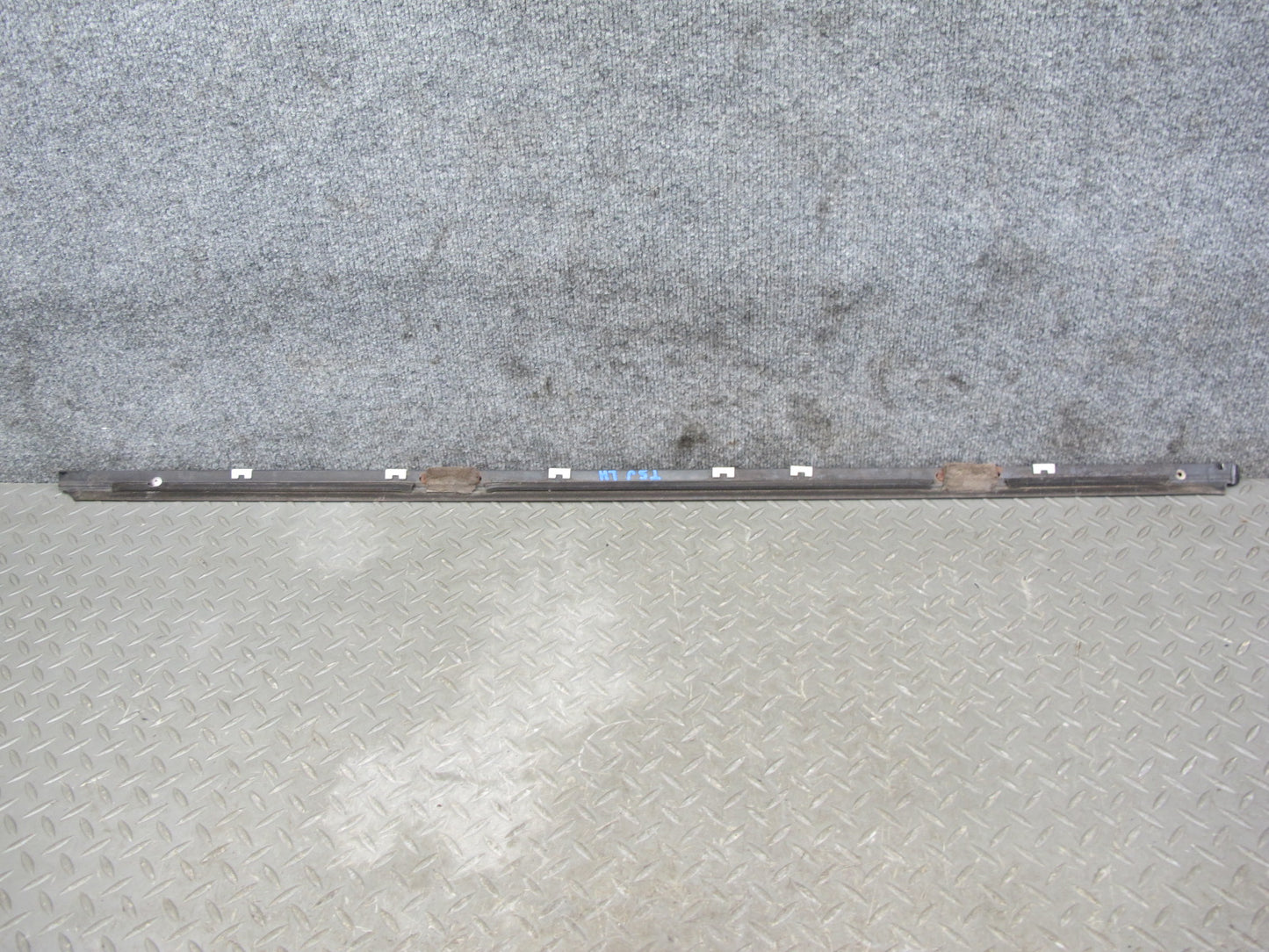 86-92 Toyota Supra MK3 Set of 2 Left Right Door Window Weatherstrip Molding OEM