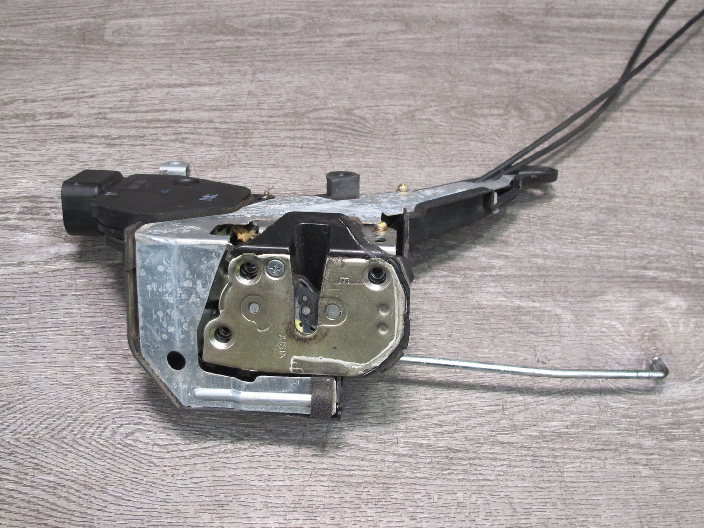 01-03 Lexus JCE10L IS300 Front Right Passenger Door Lock Latch Actuator OEM