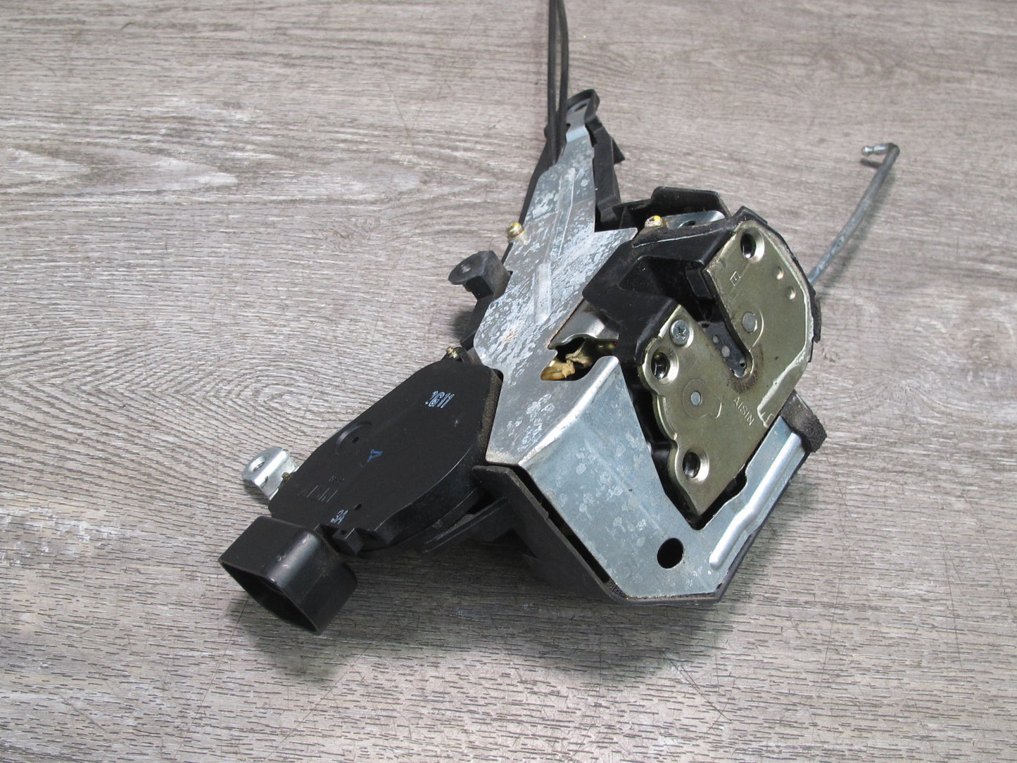 01-03 Lexus JCE10L IS300 Front Right Passenger Door Lock Latch Actuator OEM