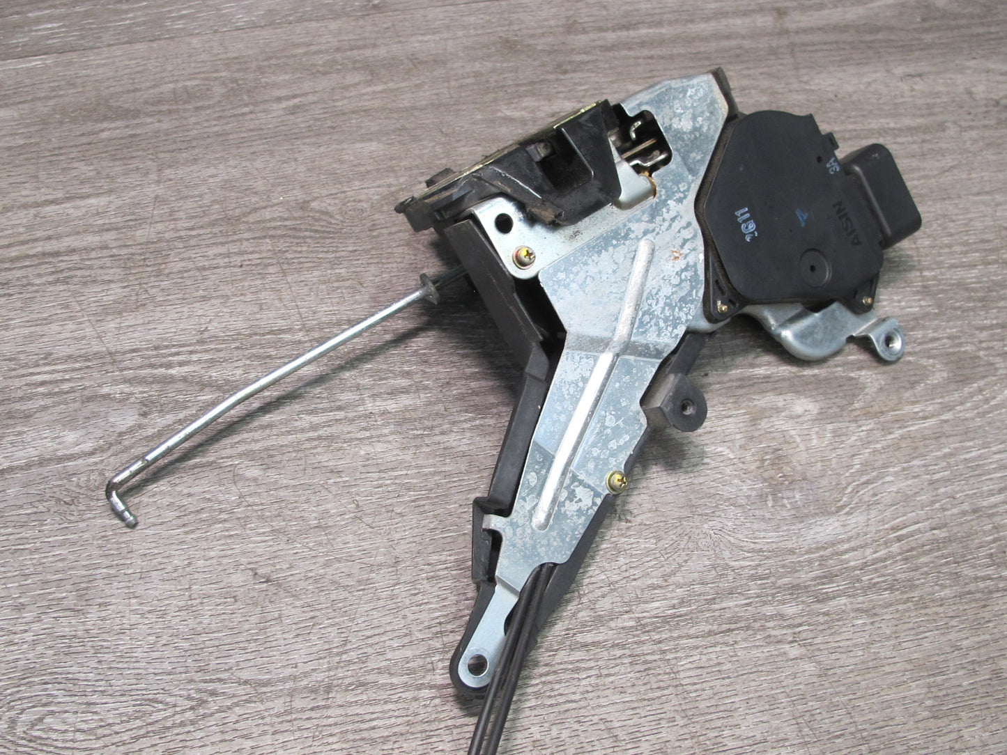 01-03 Lexus JCE10L IS300 Front Right Passenger Door Lock Latch Actuator OEM