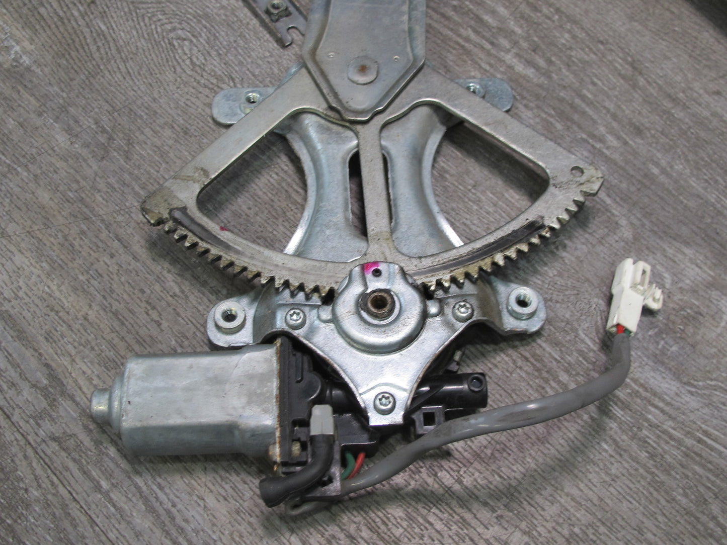 01-05 Lexus JCE10L IS300 Front Right Passenger Door Window Regulator w Motor OEM