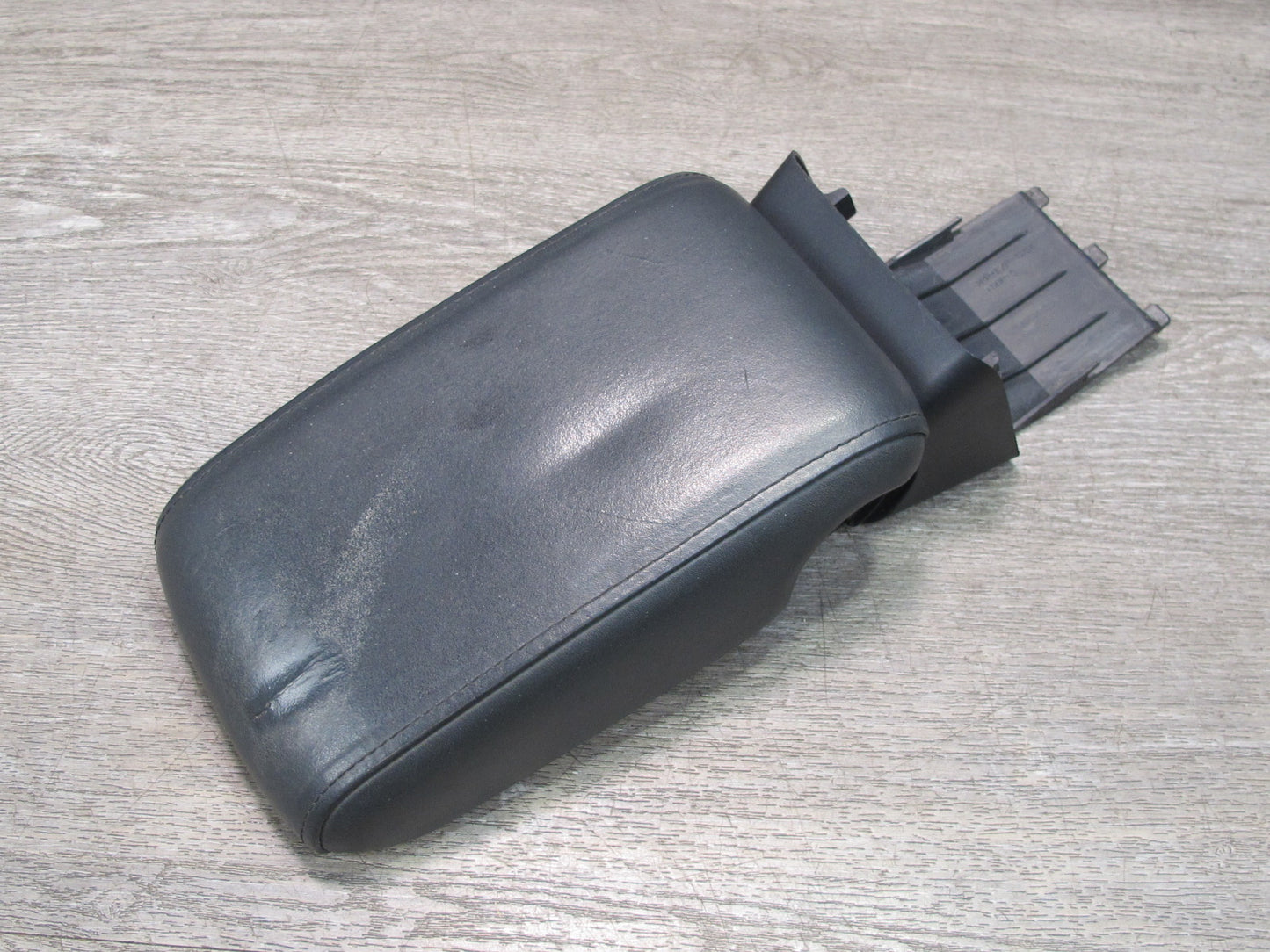 02-05 Lexus JCE10L IS300 Center Console Leather Armrest w Bracket Black OEM