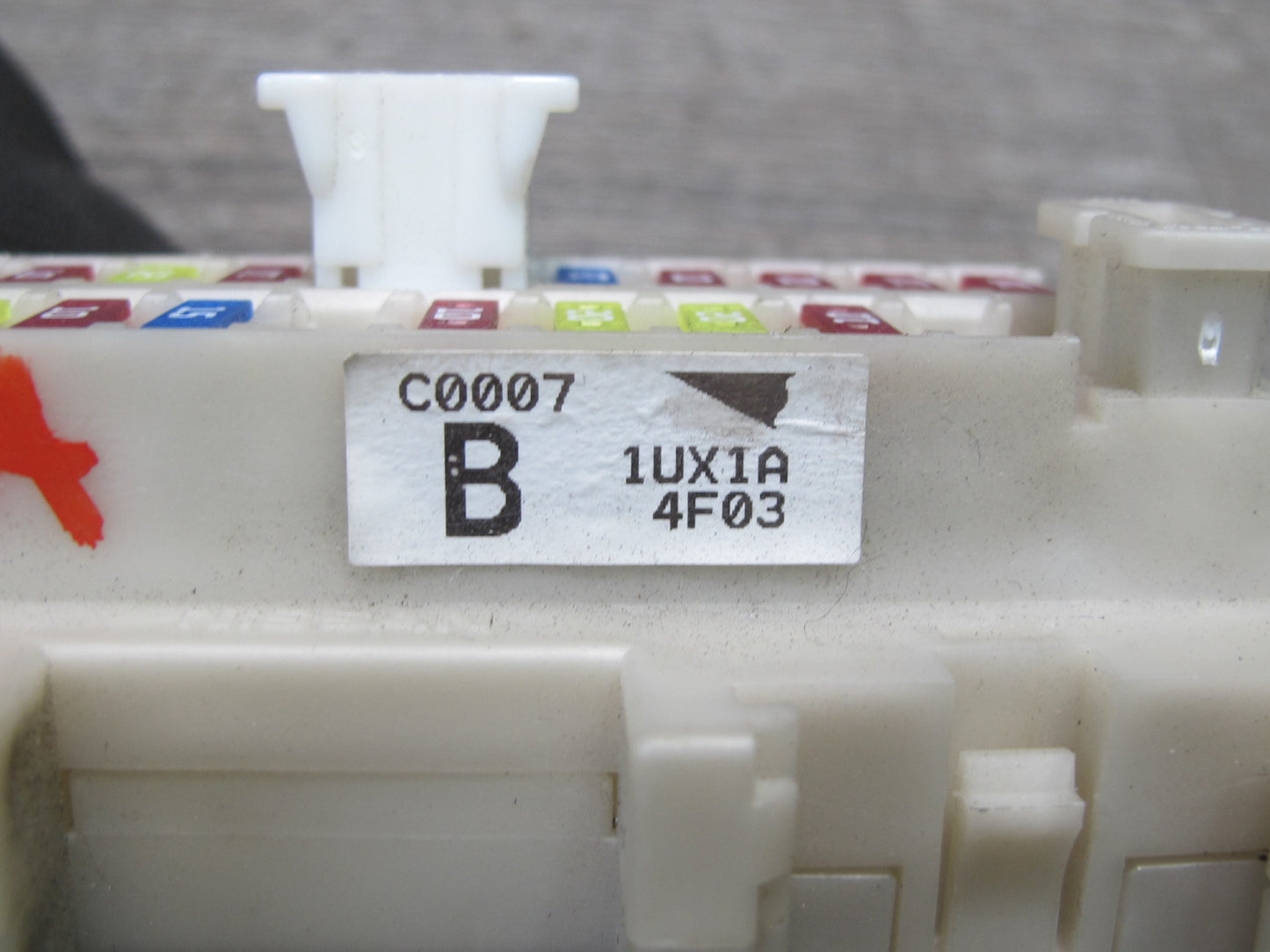 11-20 Nissan Z34 370Z Interior Under Dash Fuse Relay Box Module OEM