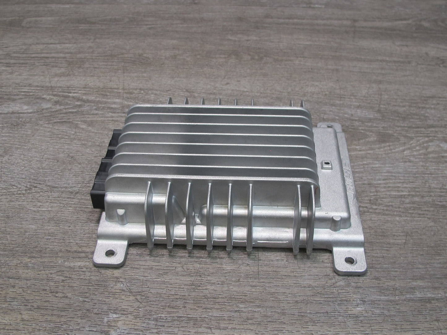 10-19 Nissan 370Z Z34 Convertible Bose Audio System Amplifier 28061-1ET0A OEM