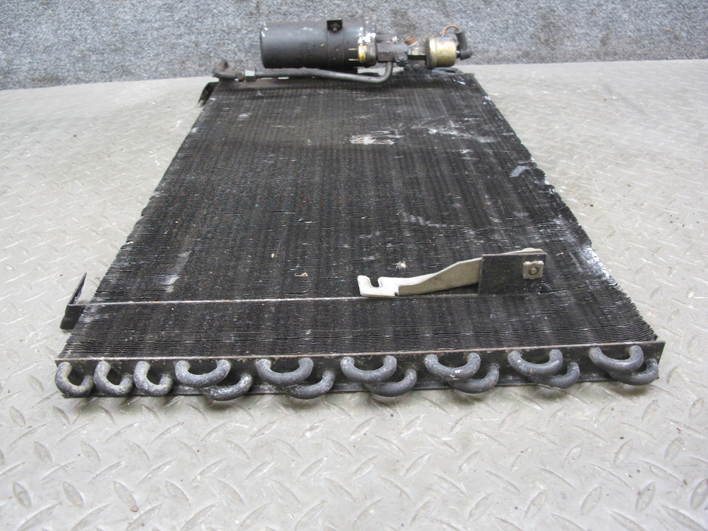 1987-1991 Porsche 928 S4 A/C Air Conditioning Condenser W/ Dryer
