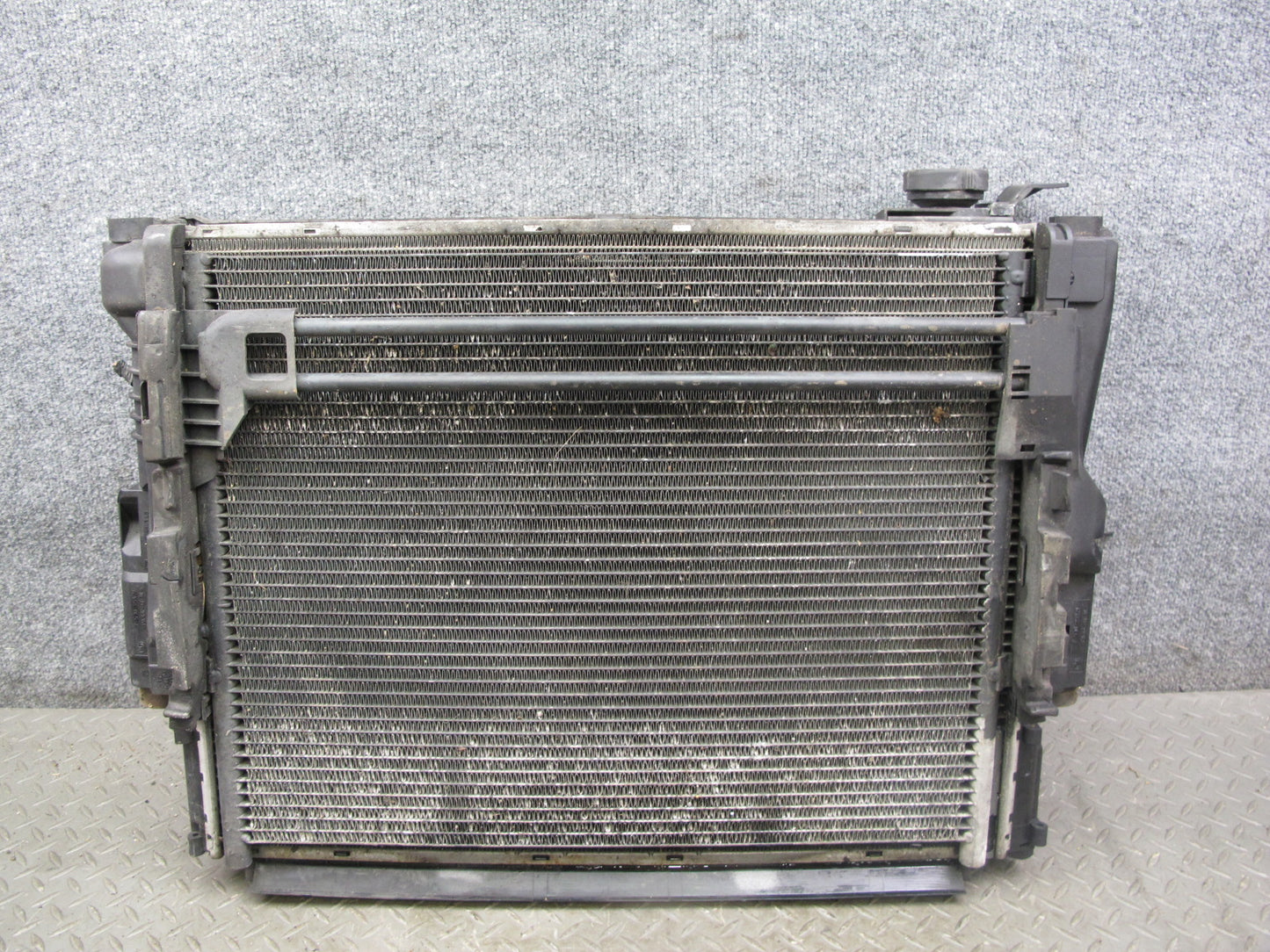 03-06 BMW E46 M54 MT Engine Radiator A/C Condenser Oil Cooler Fan Shroud Set OEM