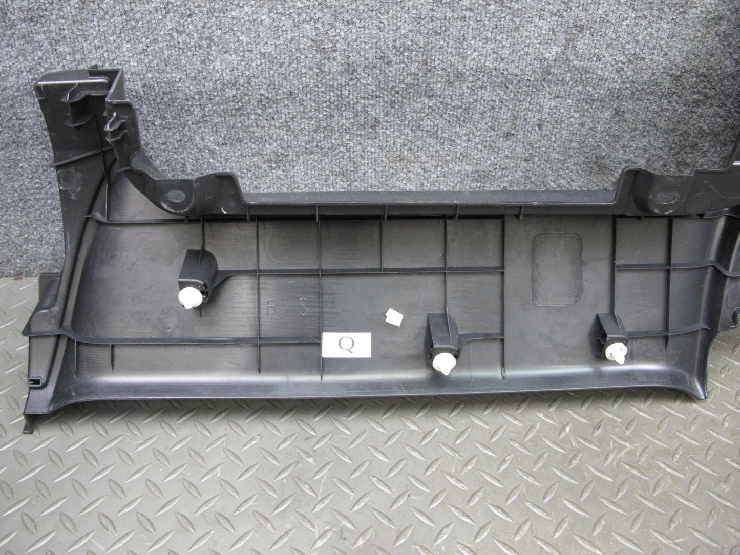 10-19 Nissan 370Z Z34 Convertible Rear Console Deck Trim Cover Panel Black OEM