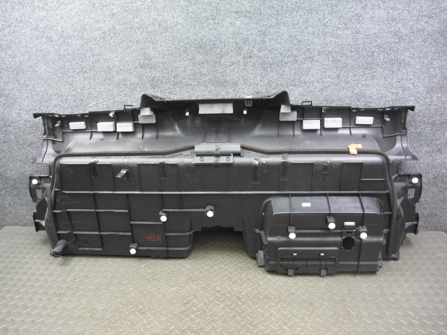 10-19 Nissan 370Z Z34 Convertible Rear Parcel Panel Black 79910-1ET0A OEM