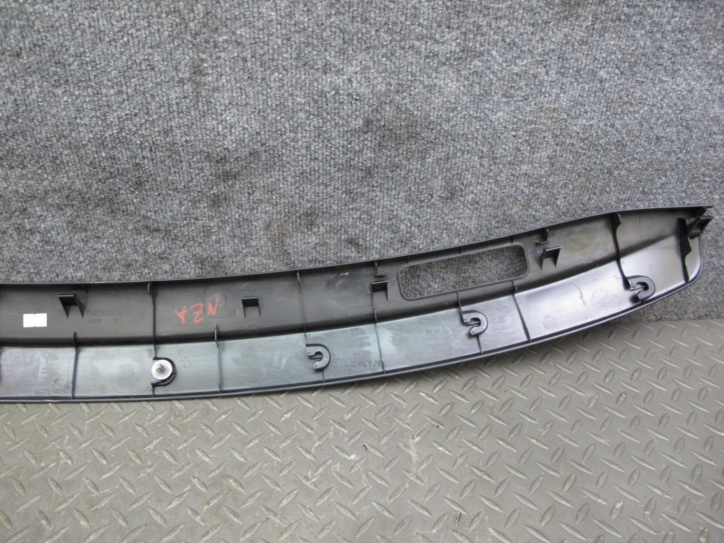 10-19 Nissan 370Z Z34 Convertible Upper Windshield Trim Cover 739E2-1ET0A OEM
