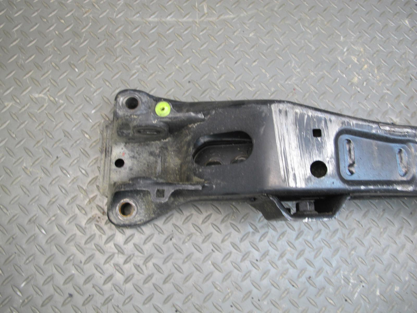 01-05 Lexus JCE10L IS300 Front Suspension Crossmember Sub Frame Subframe OEM