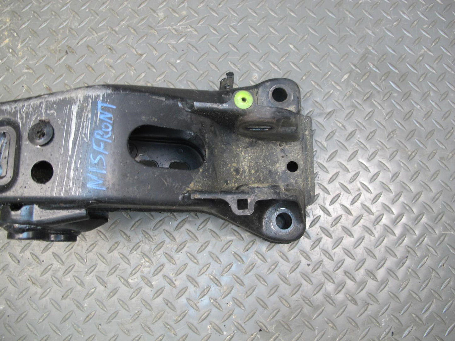 01-05 Lexus JCE10L IS300 Front Suspension Crossmember Sub Frame Subframe OEM