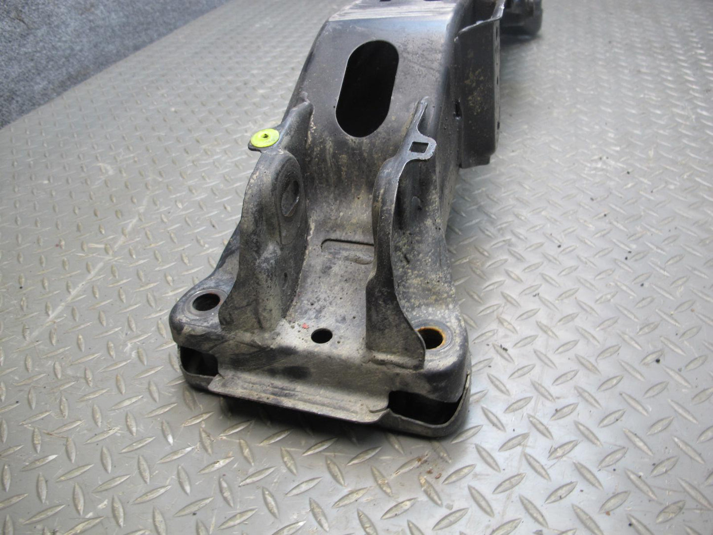 01-05 Lexus JCE10L IS300 Front Suspension Crossmember Sub Frame Subframe OEM