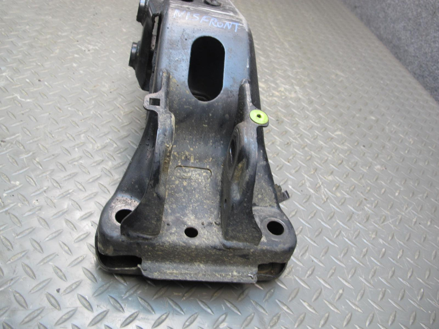 01-05 Lexus JCE10L IS300 Front Suspension Crossmember Sub Frame Subframe OEM