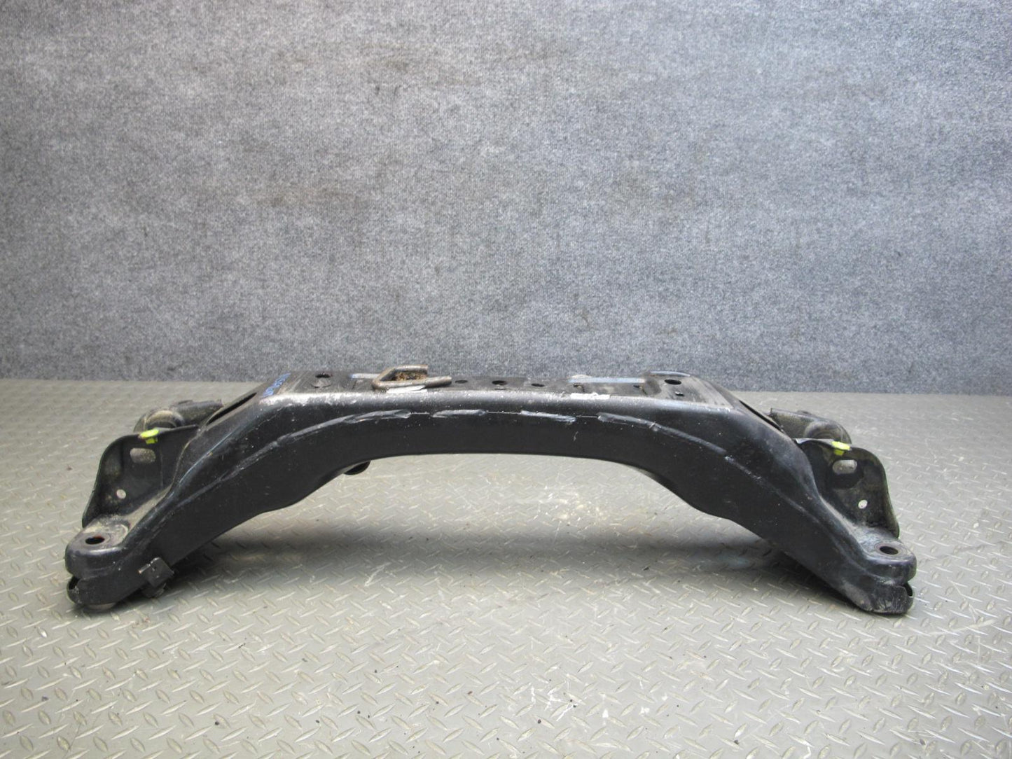 01-05 Lexus JCE10L IS300 Front Suspension Crossmember Sub Frame Subframe OEM