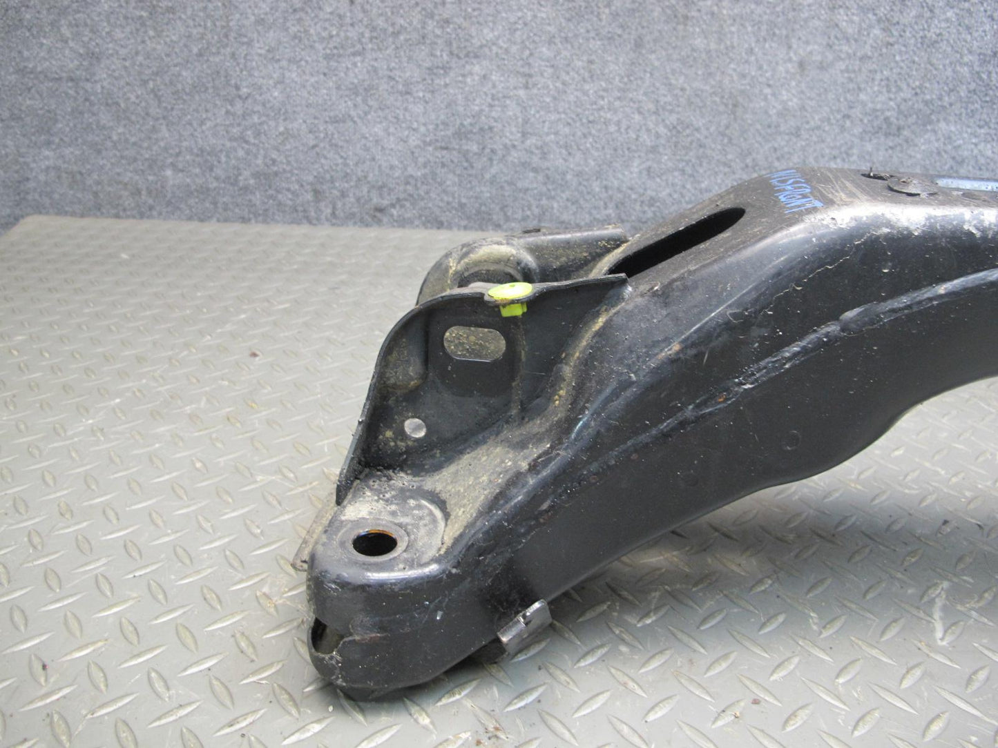 01-05 Lexus JCE10L IS300 Front Suspension Crossmember Sub Frame Subframe OEM