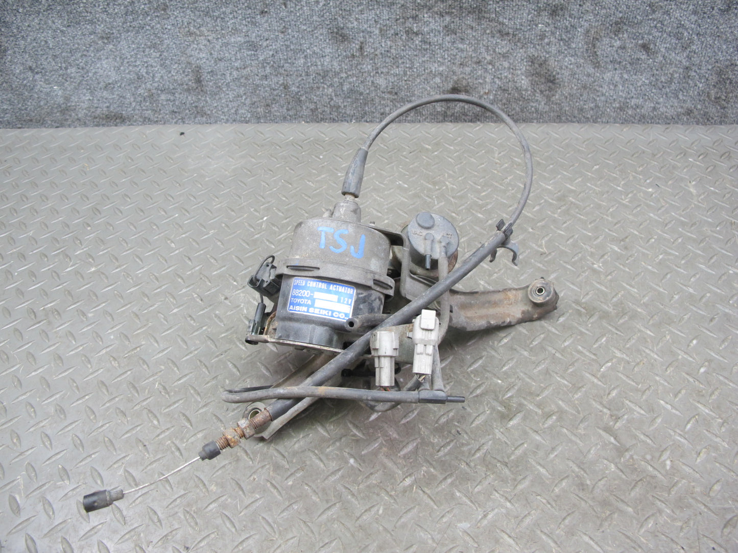 86-92 Toyota Supra MA70L Turbo Speed Cruise Control Actuator Unit w Cable OEM