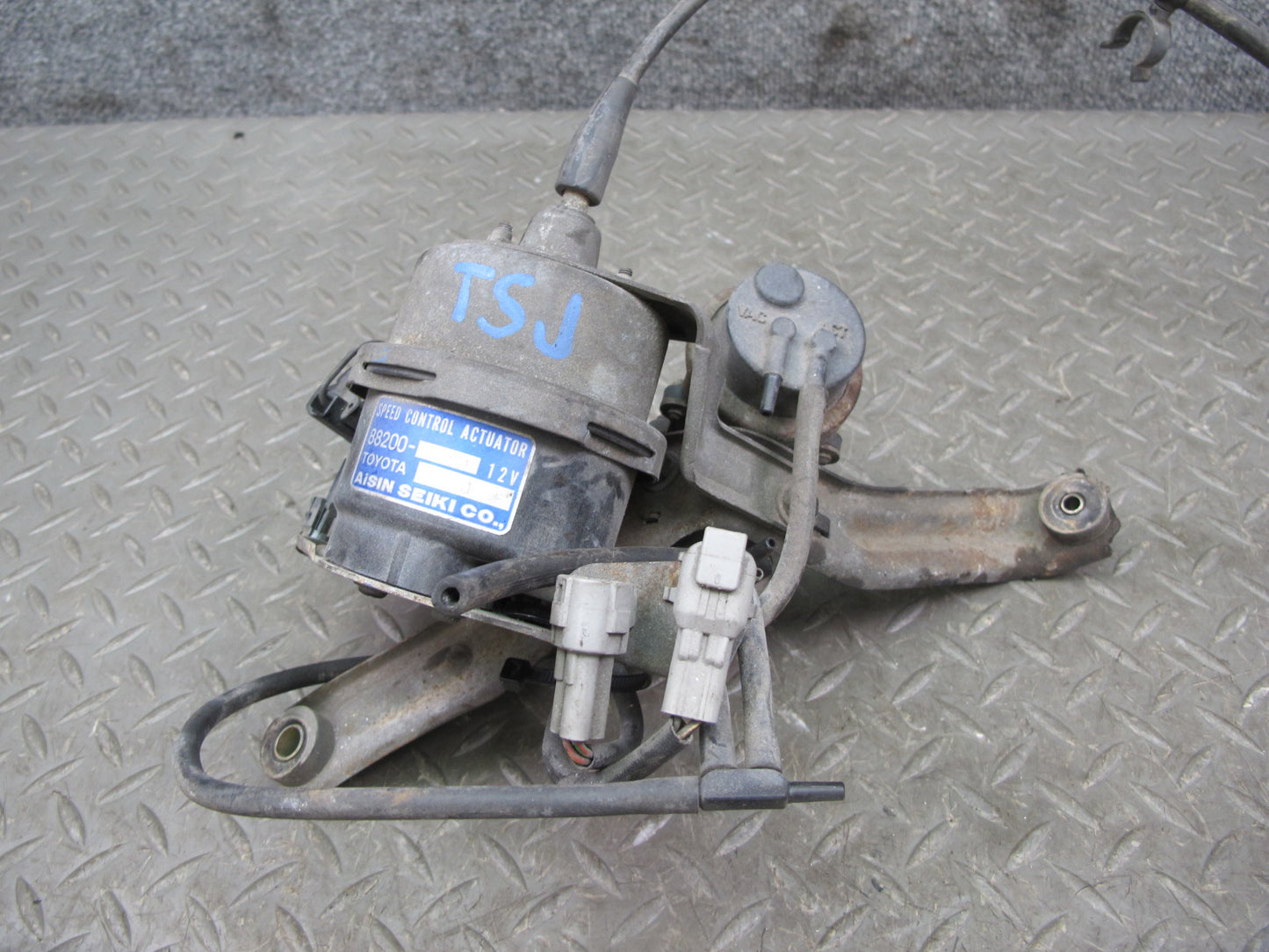 86-92 Toyota Supra MA70L Turbo Speed Cruise Control Actuator Unit w Cable OEM