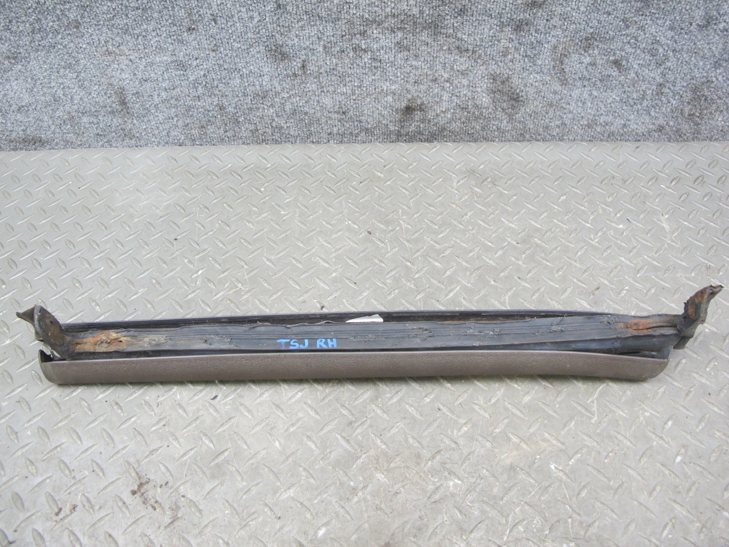 87-92 Toyota Supra MK3 Left & Right Side Targa Roof Retainer w Trim Brown OEM