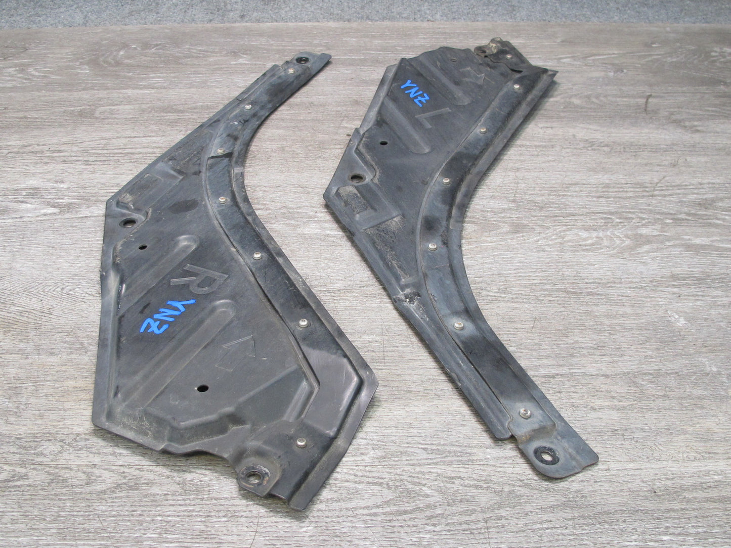 07-08 Nissan 350Z Z33 Coupe Set of 2 Front Right & Left Floor Splash Shield OEM