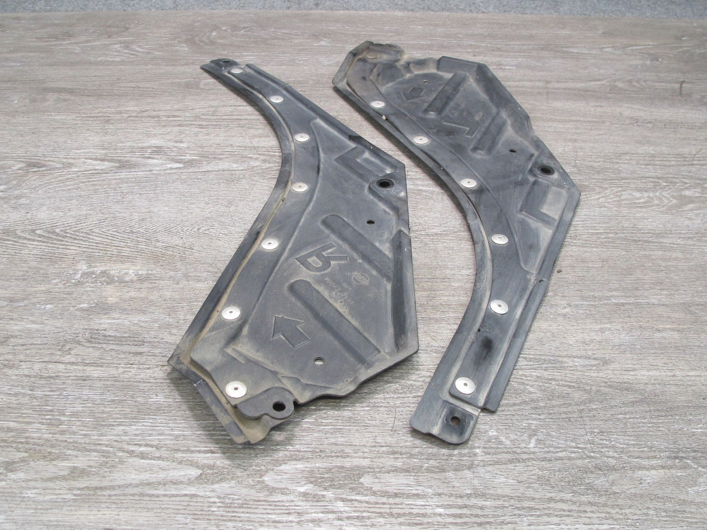07-08 Nissan 350Z Z33 Coupe Set of 2 Front Right & Left Floor Splash Shield OEM