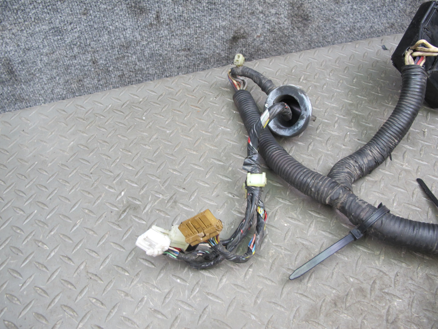 90-91 Nissan Z32 300ZX VG30DE NON Turbo M/T Engine Bay Wire Wiring Harness OEM