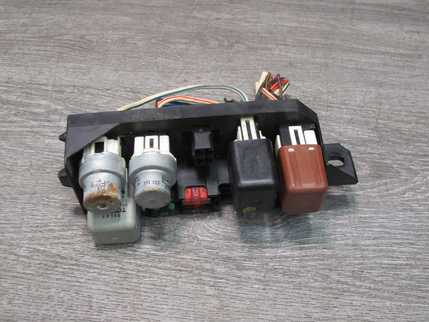 85-86 Toyota MR2 AW15 4AGELC Under Hood Relay Fuse Box OEM