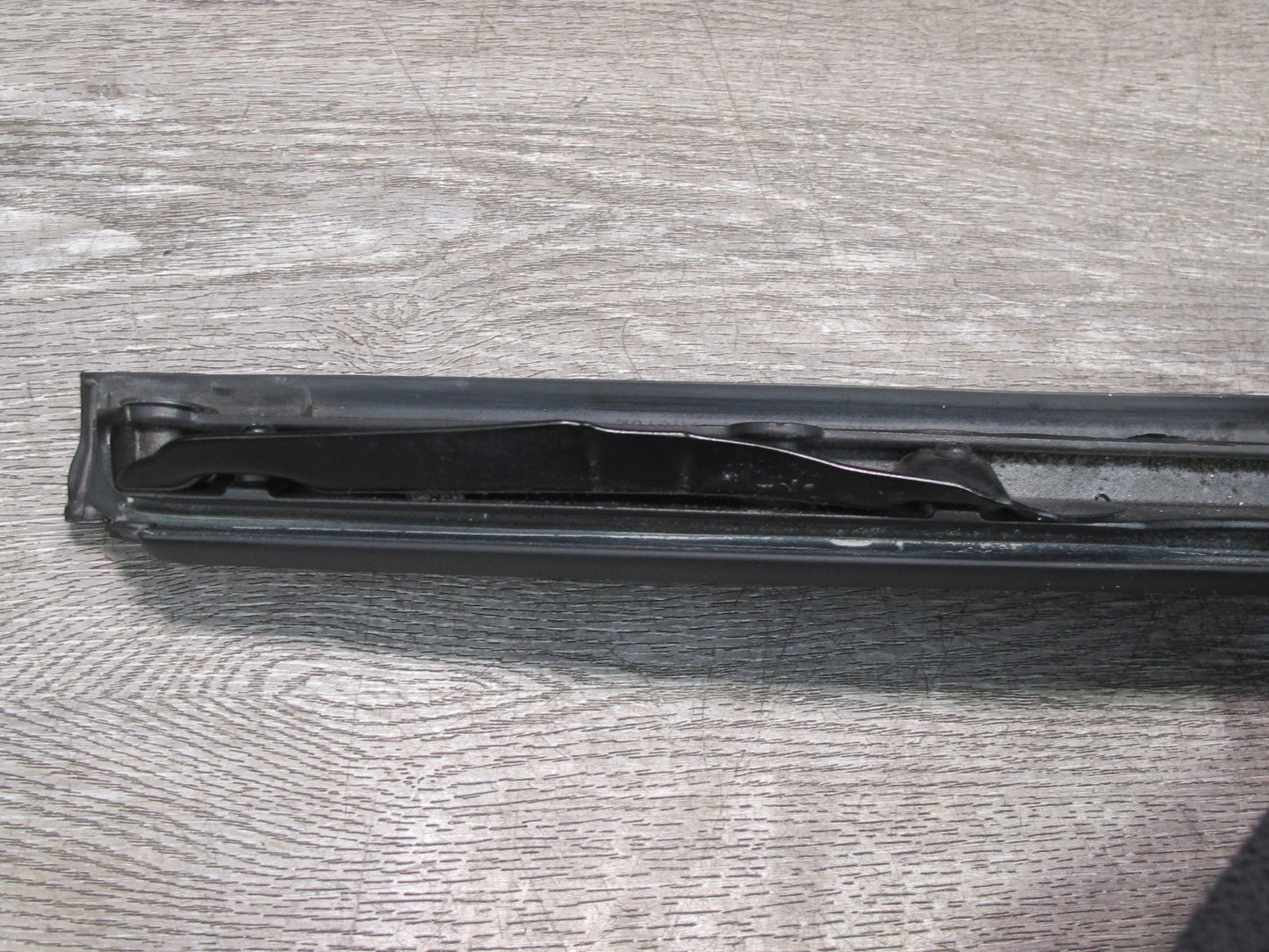 1999-2005 Porsche 911 996 Convertible Left Driver Side TOP Roof Strut Frame