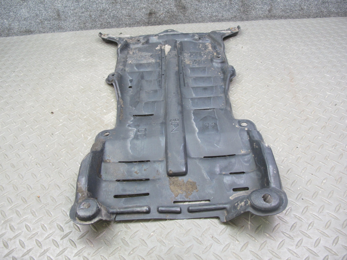 85-89 Toyota MR2 AW15 Fuel Tank Rear Protector Splash Shield Cover OEM