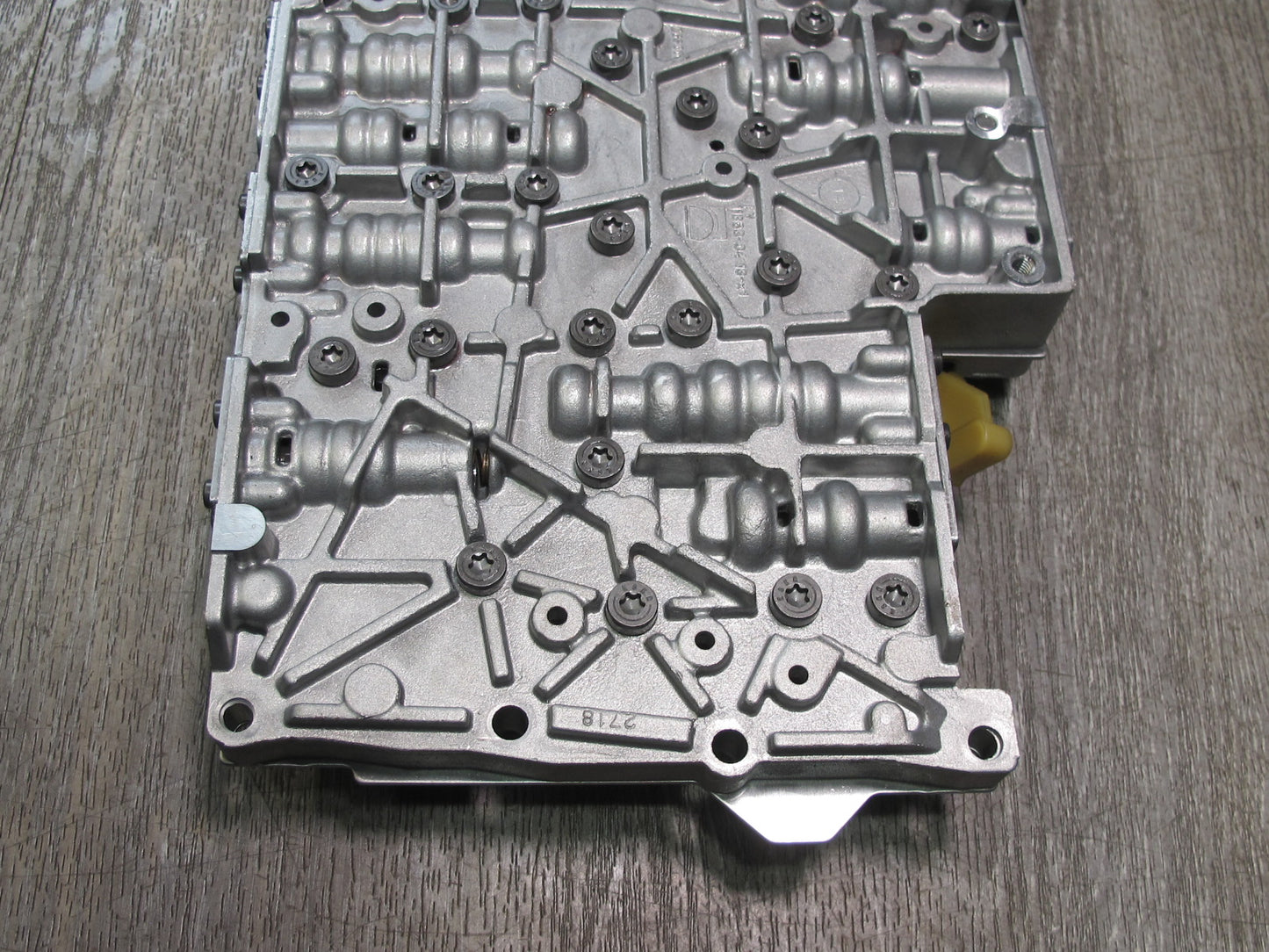 14-15 Mercedes X166 W166 722.9 Transmission Valve Body Mechatronic 2122771201