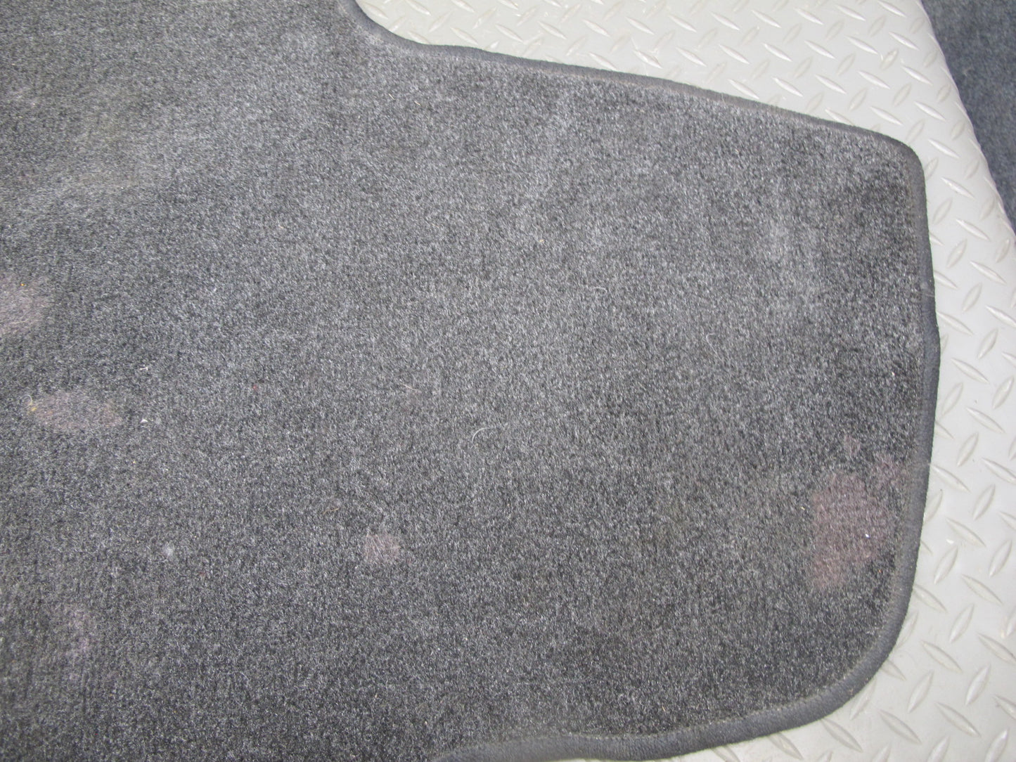 01-05 Lexus JCE10L IS300 Sedan Rear Trunk Floor MAT Carpet Cover OEM