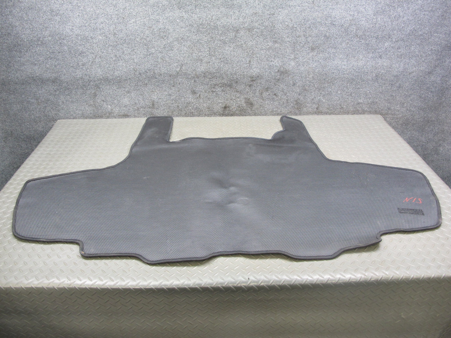 01-05 Lexus JCE10L IS300 Sedan Rear Trunk Floor MAT Carpet Cover OEM