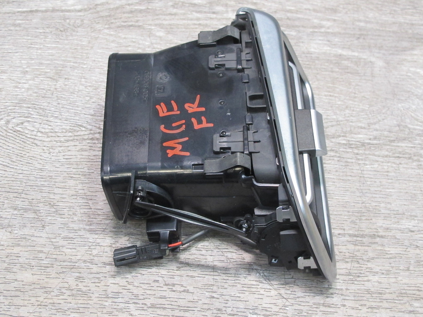 14-16 Maserati Ghibli Set of 3 Dash Right Left Center A/C Air Vent OEM