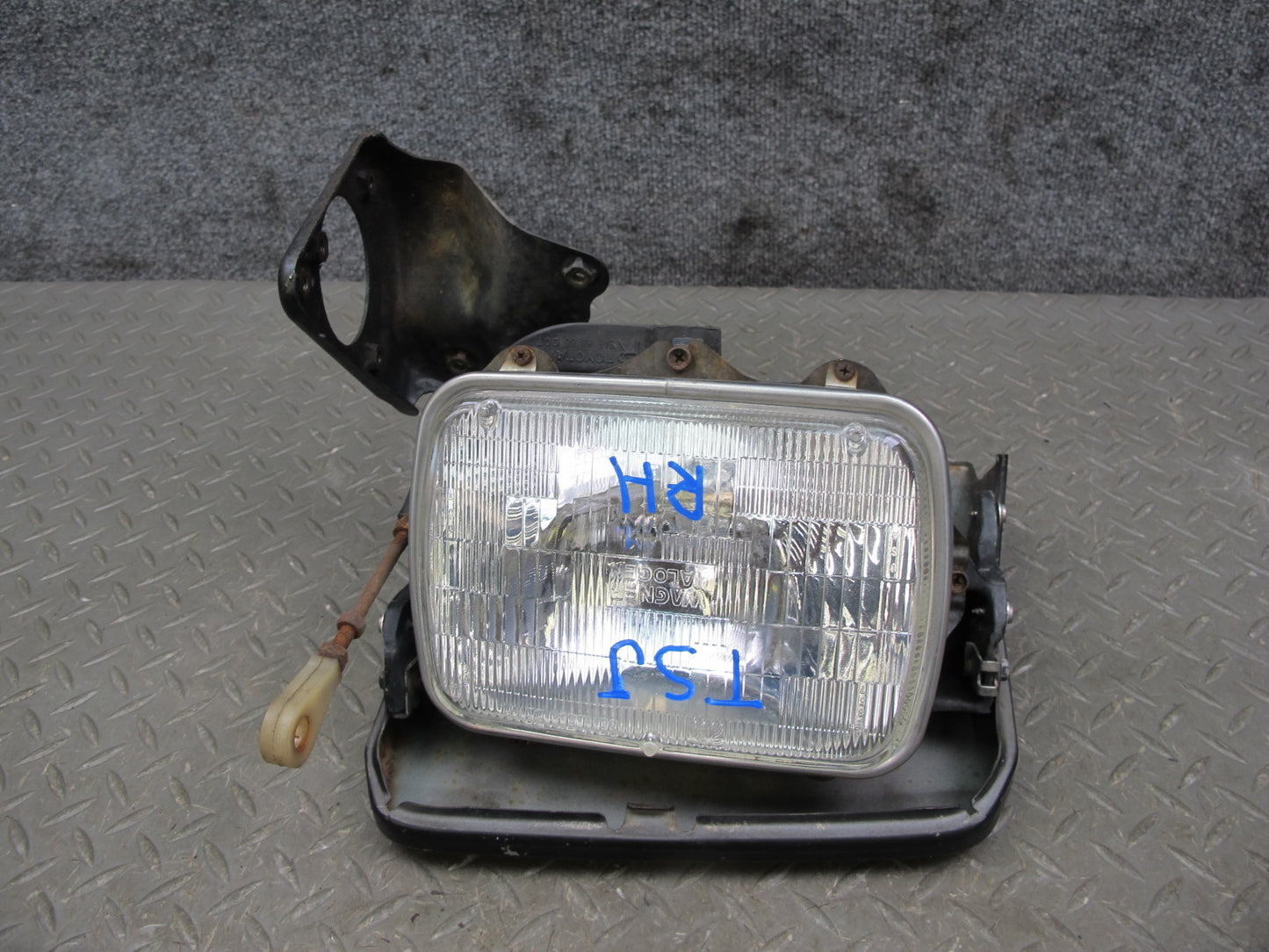 89-92 Toyota Supra MA70L Front Right POP UP Headlight Lamp w Cover & Motor OEM