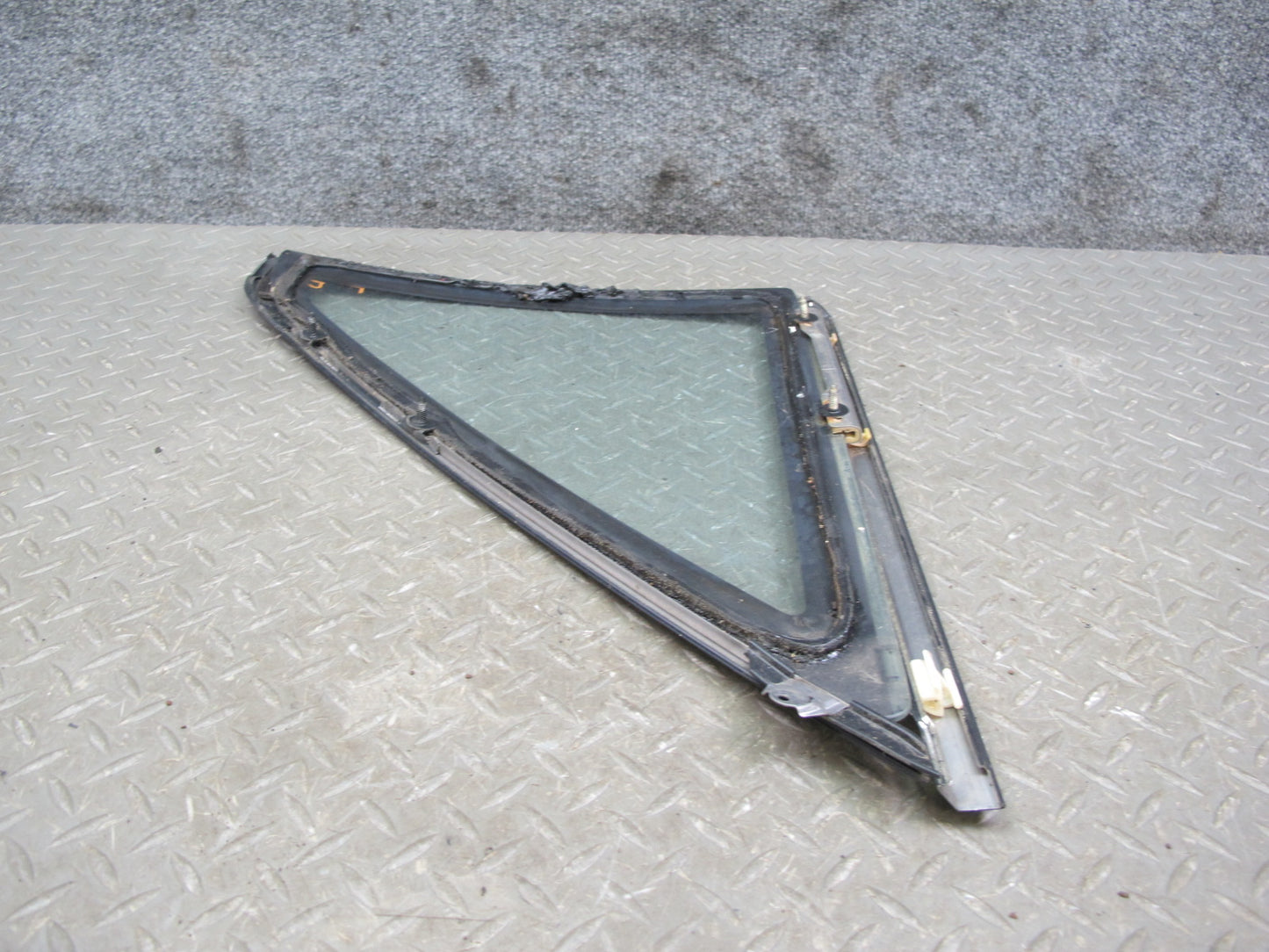 85-89 Toyota MR2 AW15 Rear Left Quarter Window Glass w Molding OEM