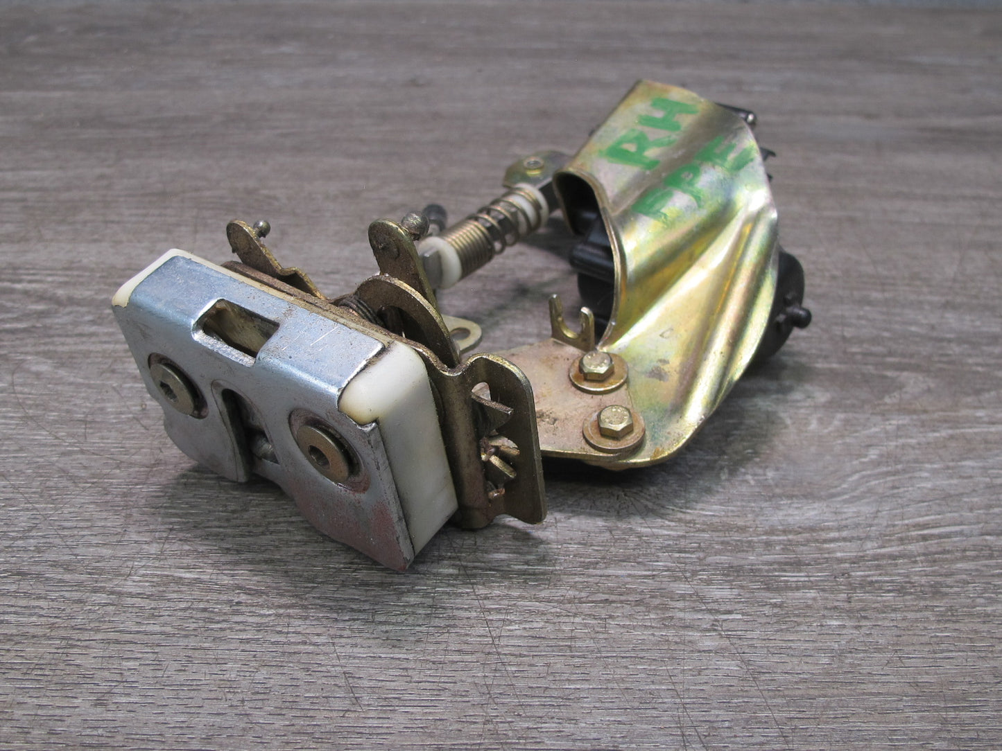 1987-1995 Porsche 928 S Front Right Pass Side Door Lock Latch Actuator