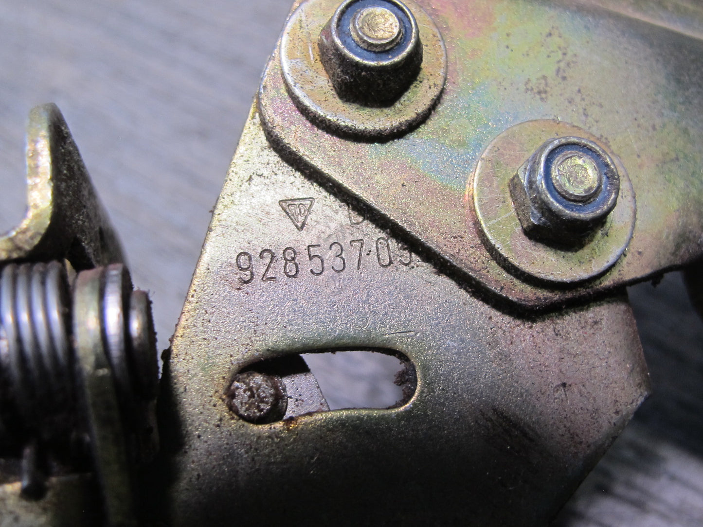 1987-1995 Porsche 928 S Front Right Pass Side Door Lock Latch Actuator