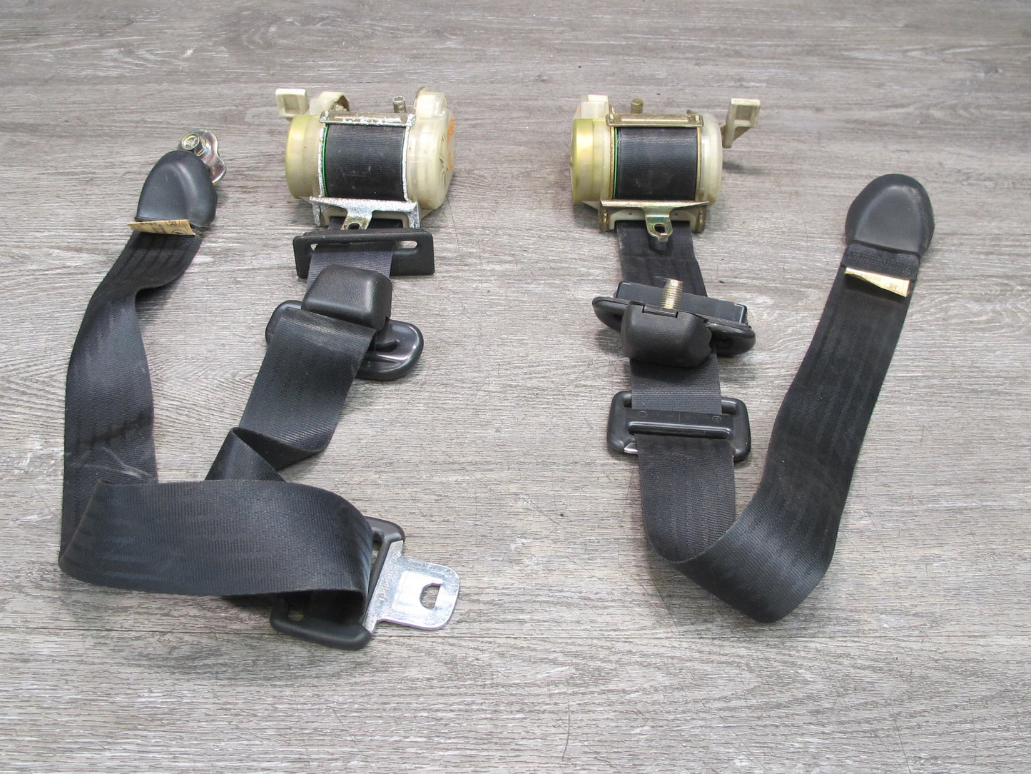 85-89 TOYOTA MR2 FRONT LEFT & RIGHT SIDE SEATBELT RETRACTOR SET OEM