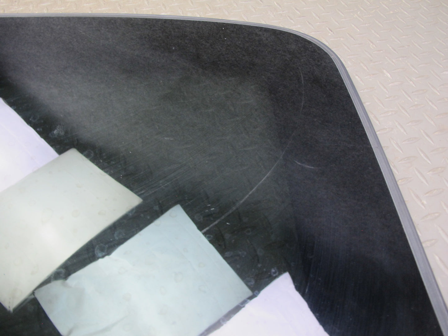 01-05 Lexus JCE10L IS300 Sunroof Moonroof Glass Window Panel OEM