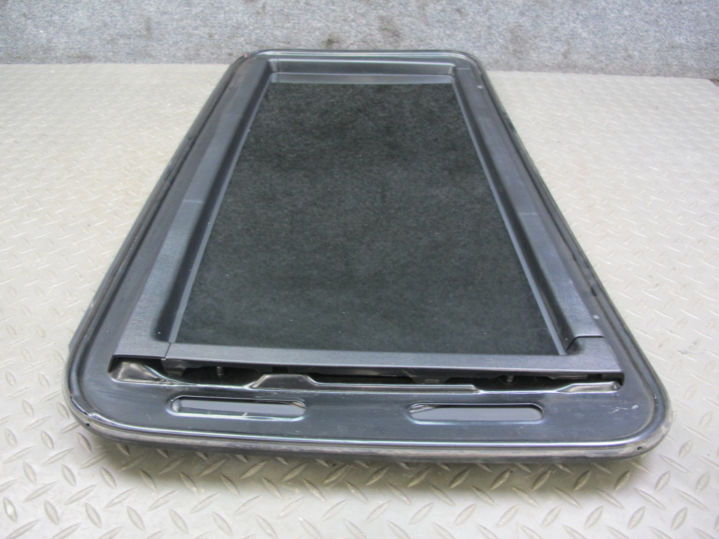 01-05 Lexus JCE10L IS300 Sunroof Moonroof Glass Window Panel OEM