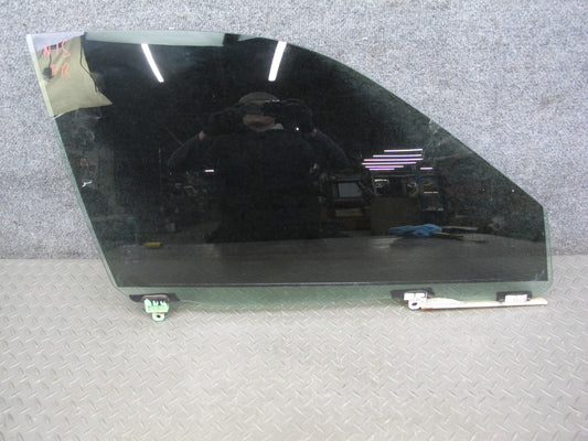 01-03 Lexus JCE10L IS300 Front Right Passenger Door Glass Window OEM