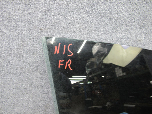 01-03 Lexus JCE10L IS300 Front Right Passenger Door Glass Window OEM