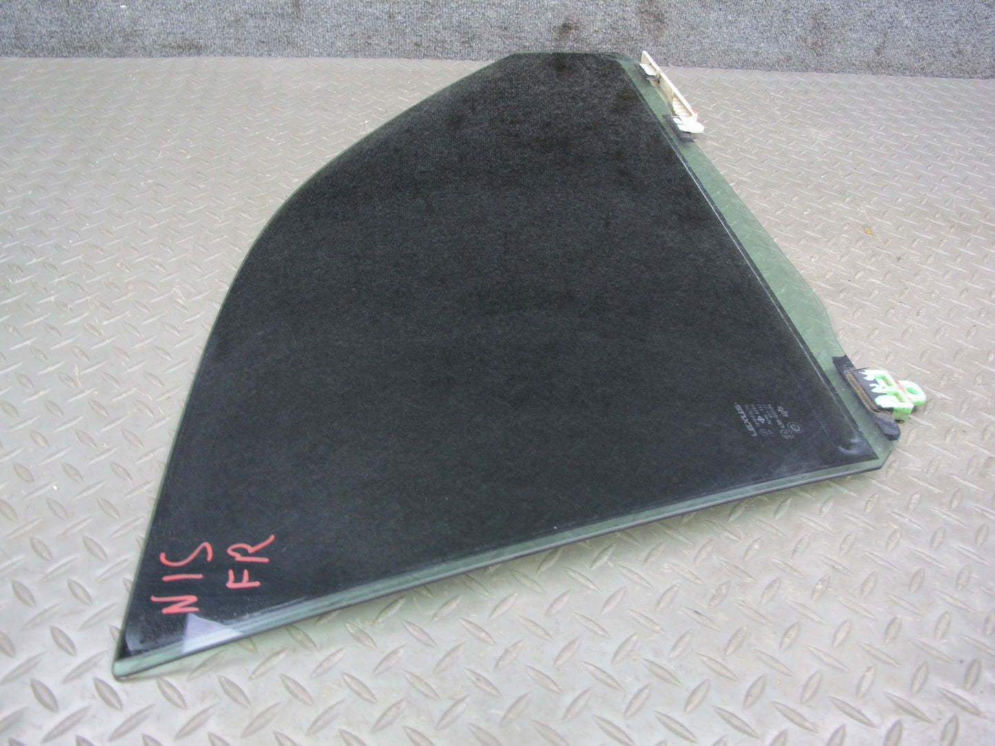 01-03 Lexus JCE10L IS300 Front Right Passenger Door Glass Window OEM