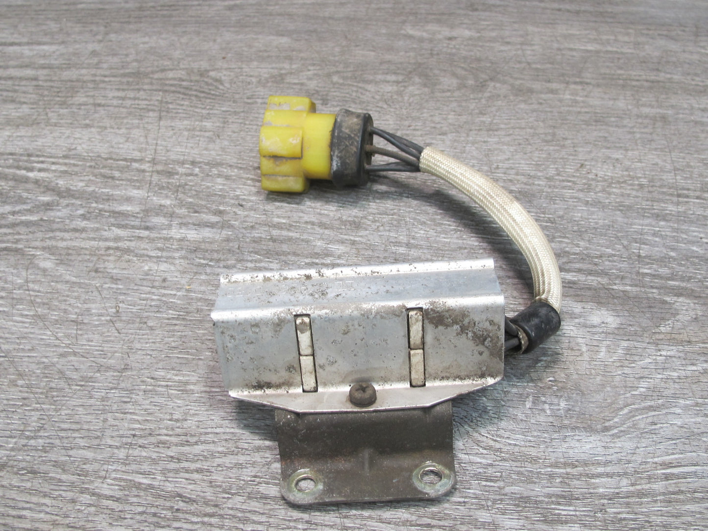 86-91 Mazda RX7 FC3S Fuel Injector Resistor 079960-0150 OEM