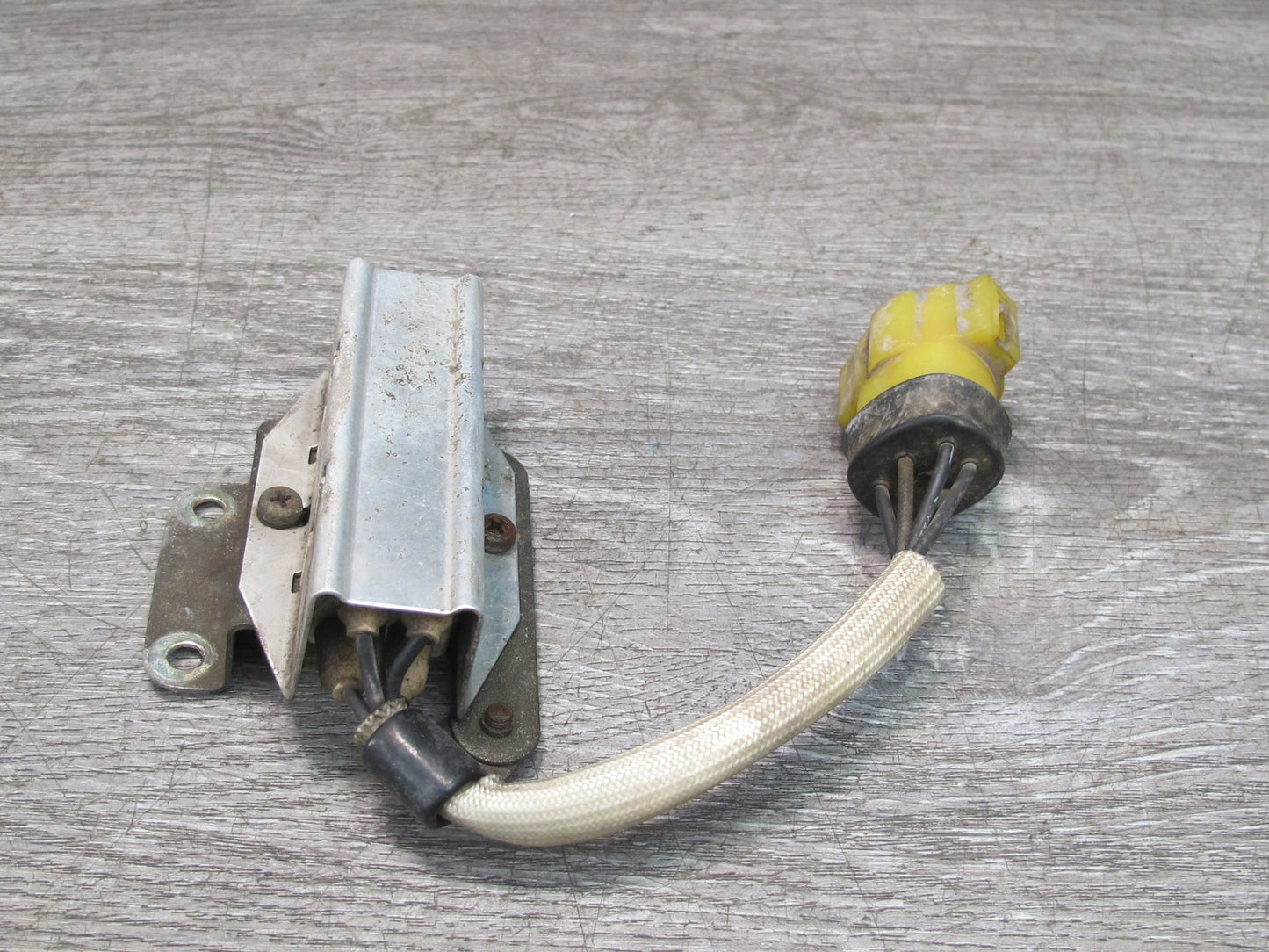 86-91 Mazda RX7 FC3S Fuel Injector Resistor 079960-0150 OEM