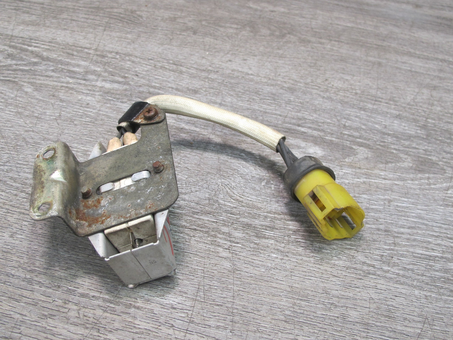 86-91 Mazda RX7 FC3S Fuel Injector Resistor 079960-0150 OEM