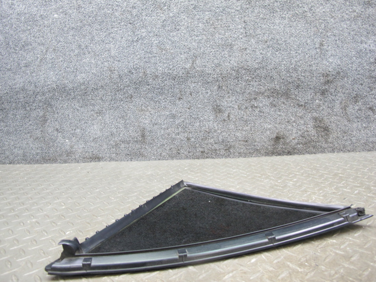 01-05 Lexus JCE10L IS300 Sedan Rear Right Door Quarter Glass Window OEM