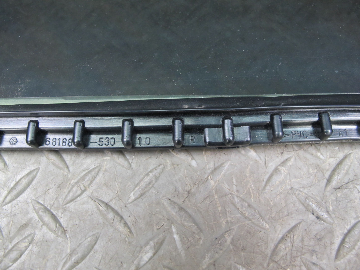 01-05 Lexus JCE10L IS300 Sedan Rear Right Door Quarter Glass Window OEM