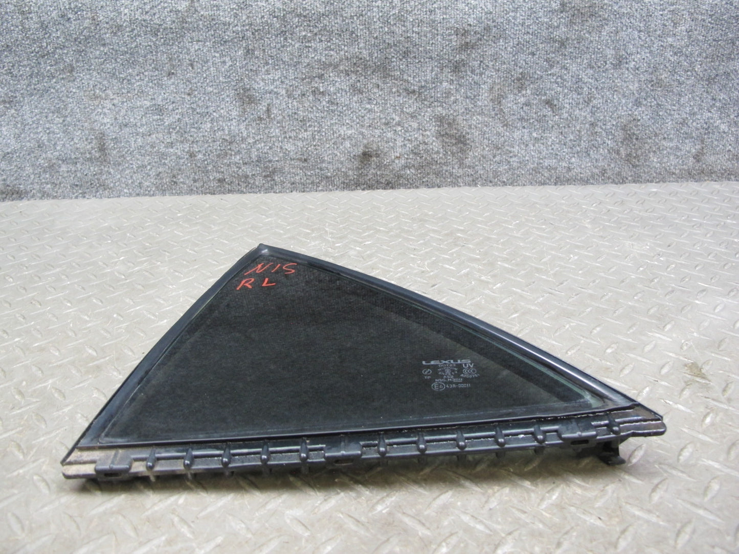 01-05 Lexus JCE10L IS300 Sedan Rear Left Door Quarter Glass Window OEM