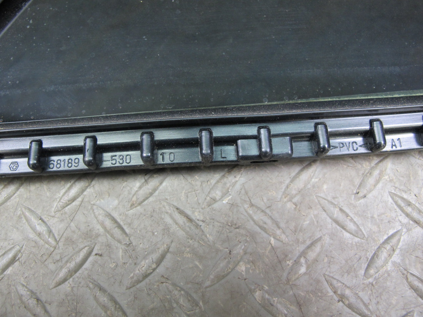 01-05 Lexus JCE10L IS300 Sedan Rear Left Door Quarter Glass Window OEM